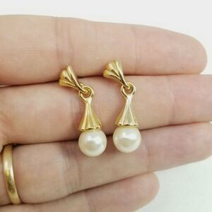 Vintage Faux Pearl Dangle Stud Earrings, Nice Size, Gold Tone Setting, Classic